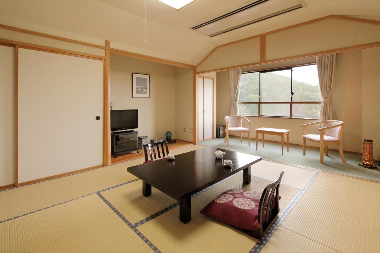 Sanazawa-No-Mori Hotel Numata  Quarto foto