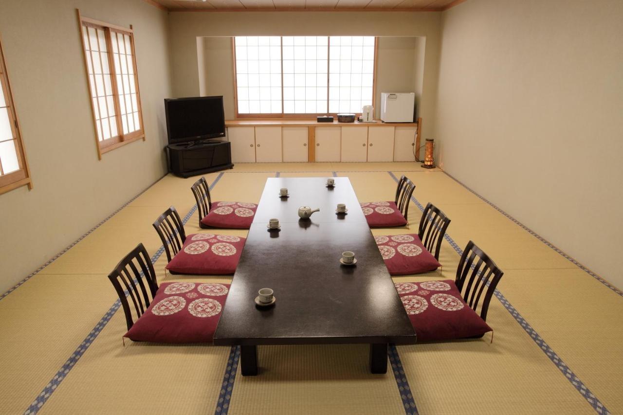 Sanazawa-No-Mori Hotel Numata  Quarto foto